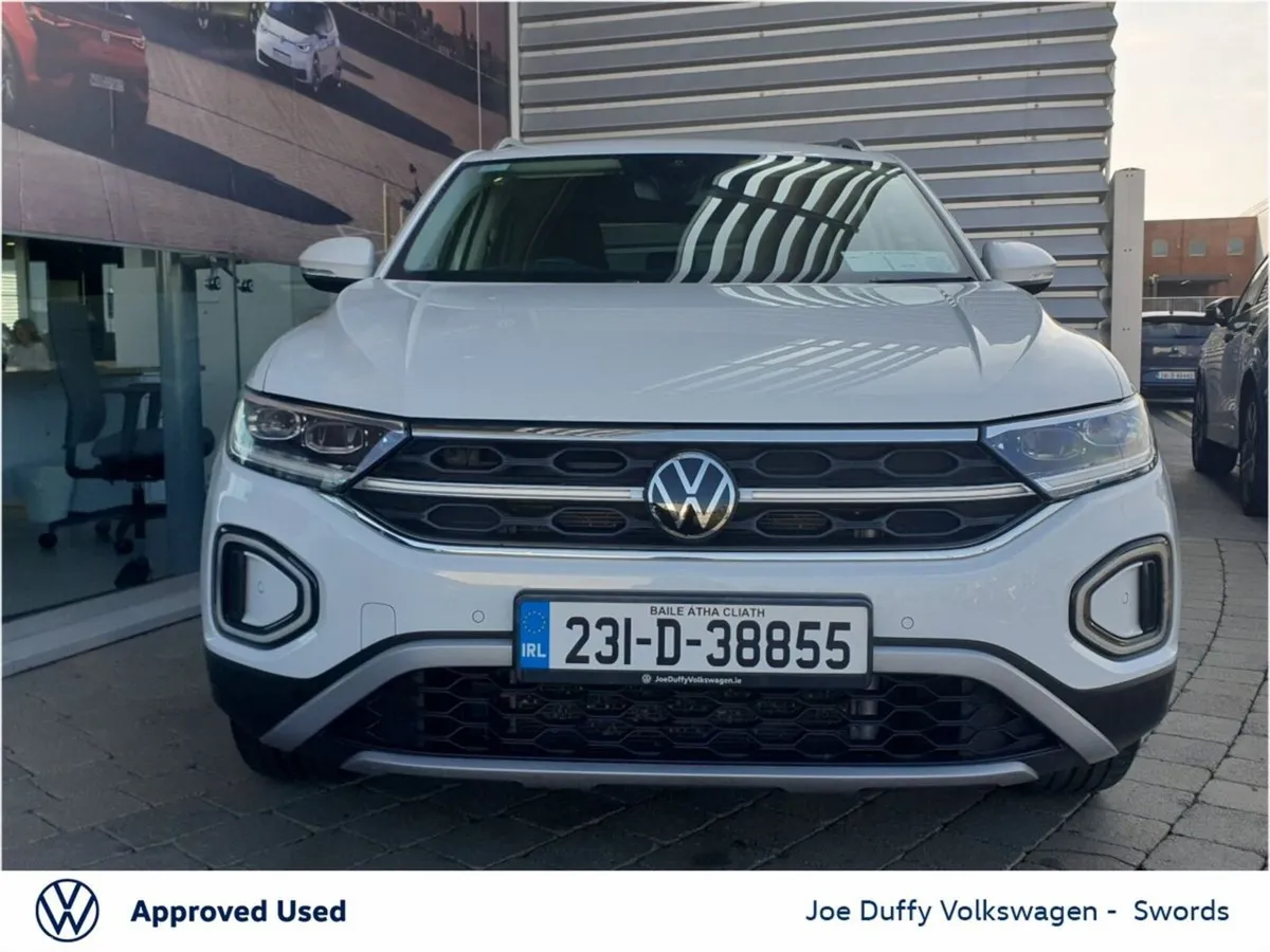 Volkswagen T-Roc SUV, Petrol, 2023, White