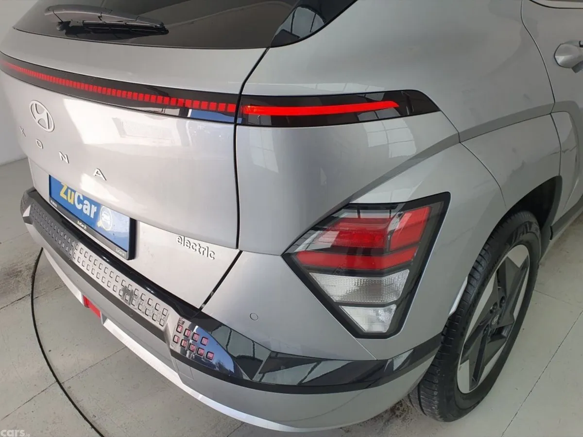 Hyundai KONA Hatchback, Electric, 2026, Silver