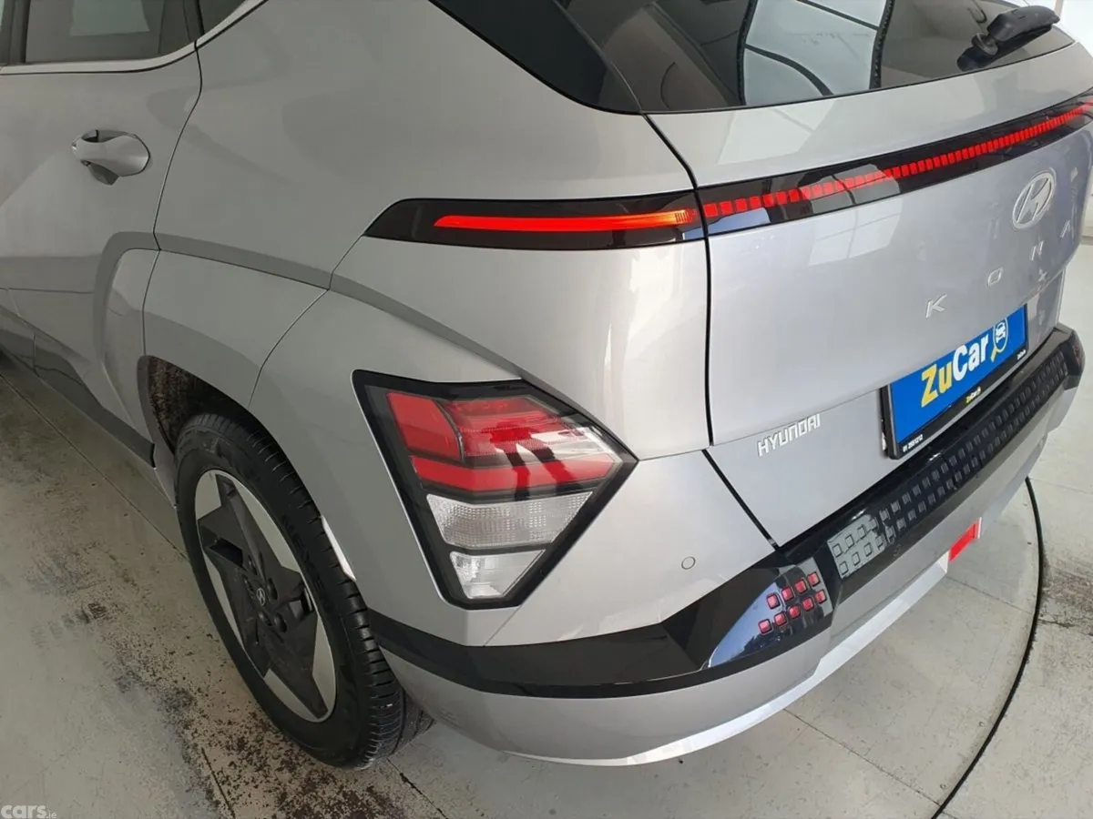 Hyundai KONA Hatchback, Electric, 2026, Silver