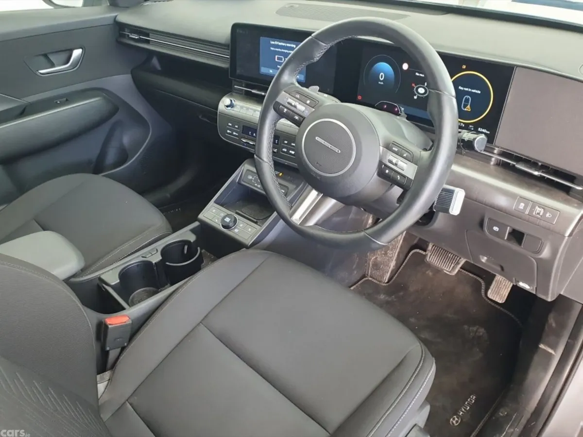 Hyundai KONA Hatchback, Electric, 2026, Silver