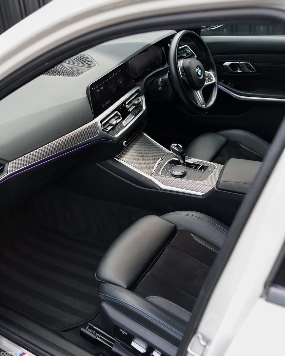 BMW 3-Series Saloon, Petrol Hybrid, 2021, White
