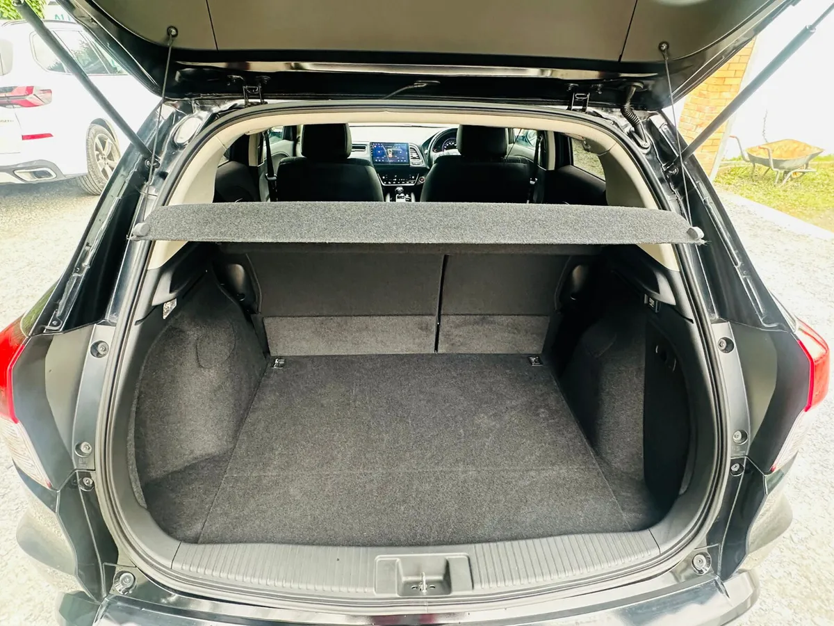 Honda Vezel SUV, Petrol Hybrid, 2018, Black