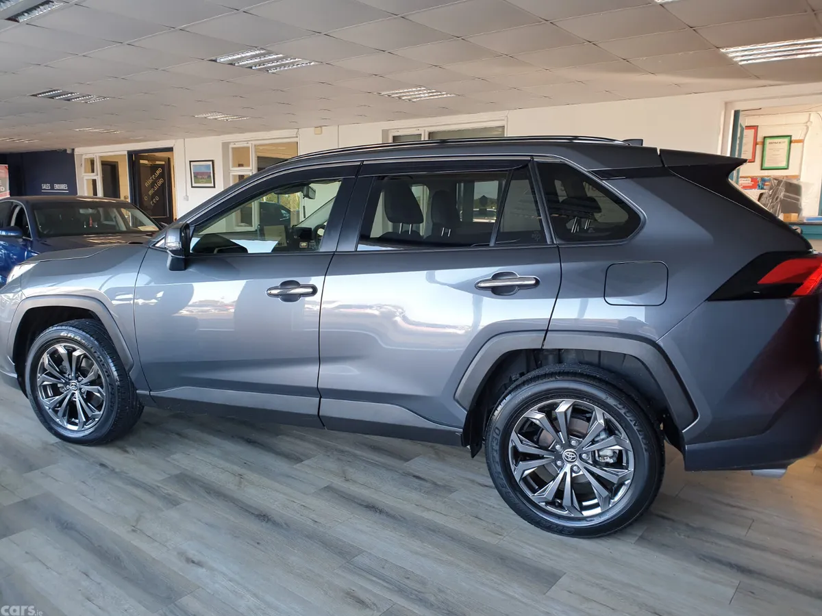 Toyota RAV4 SUV, Petrol Hybrid, 2023, Grey