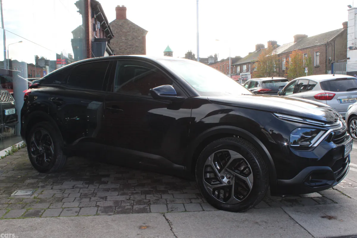 Citroen C4 Hatchback, Diesel, 2022, Black