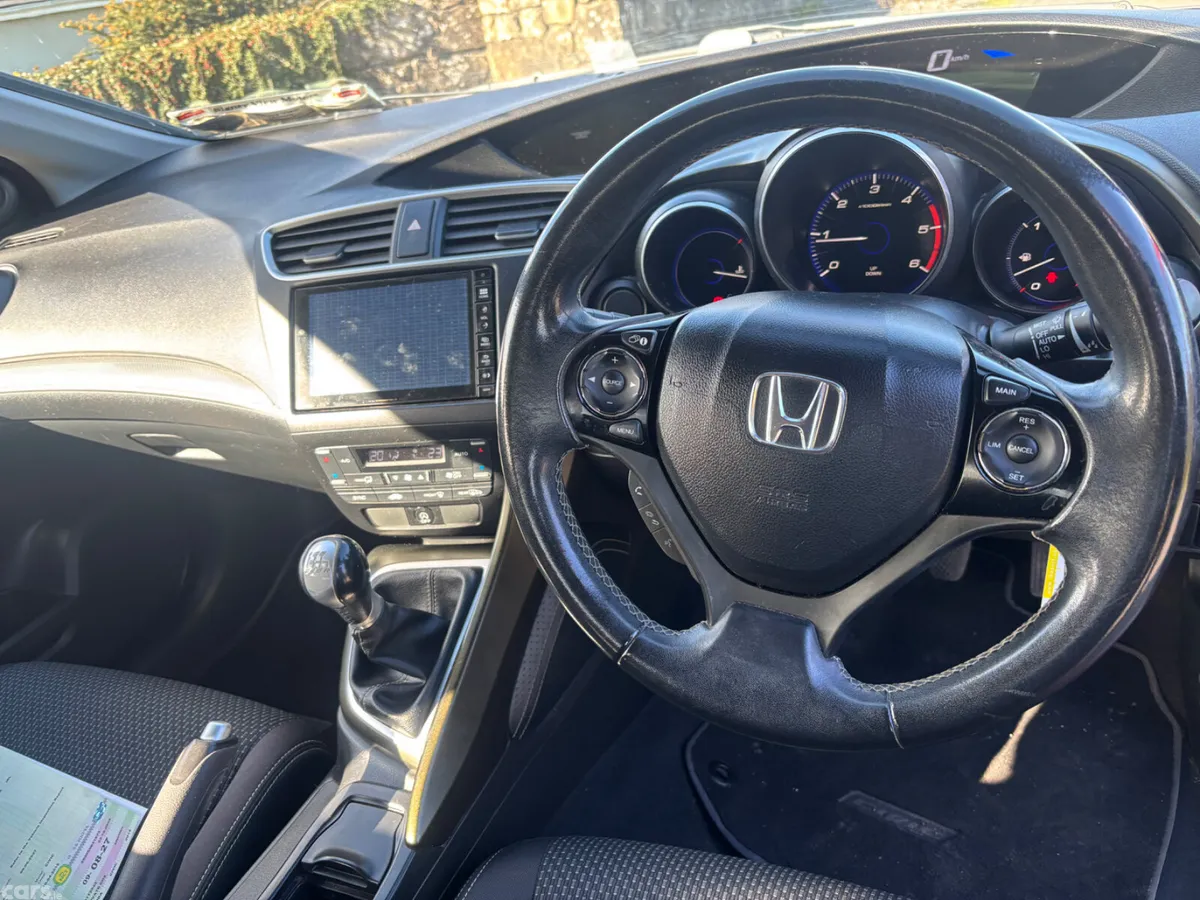 Honda Civic Hatchback, Diesel, 2015, Red