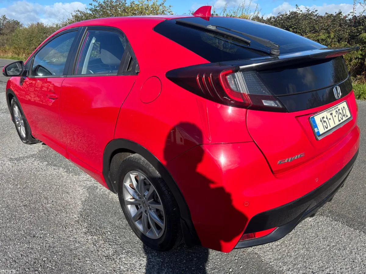 Honda Civic Hatchback, Diesel, 2015, Red