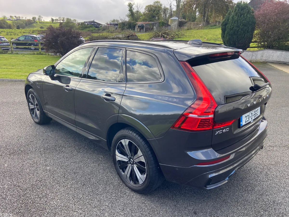 Volvo XC60 SUV, Petrol Plug-in Hybrid, 2023, Grey