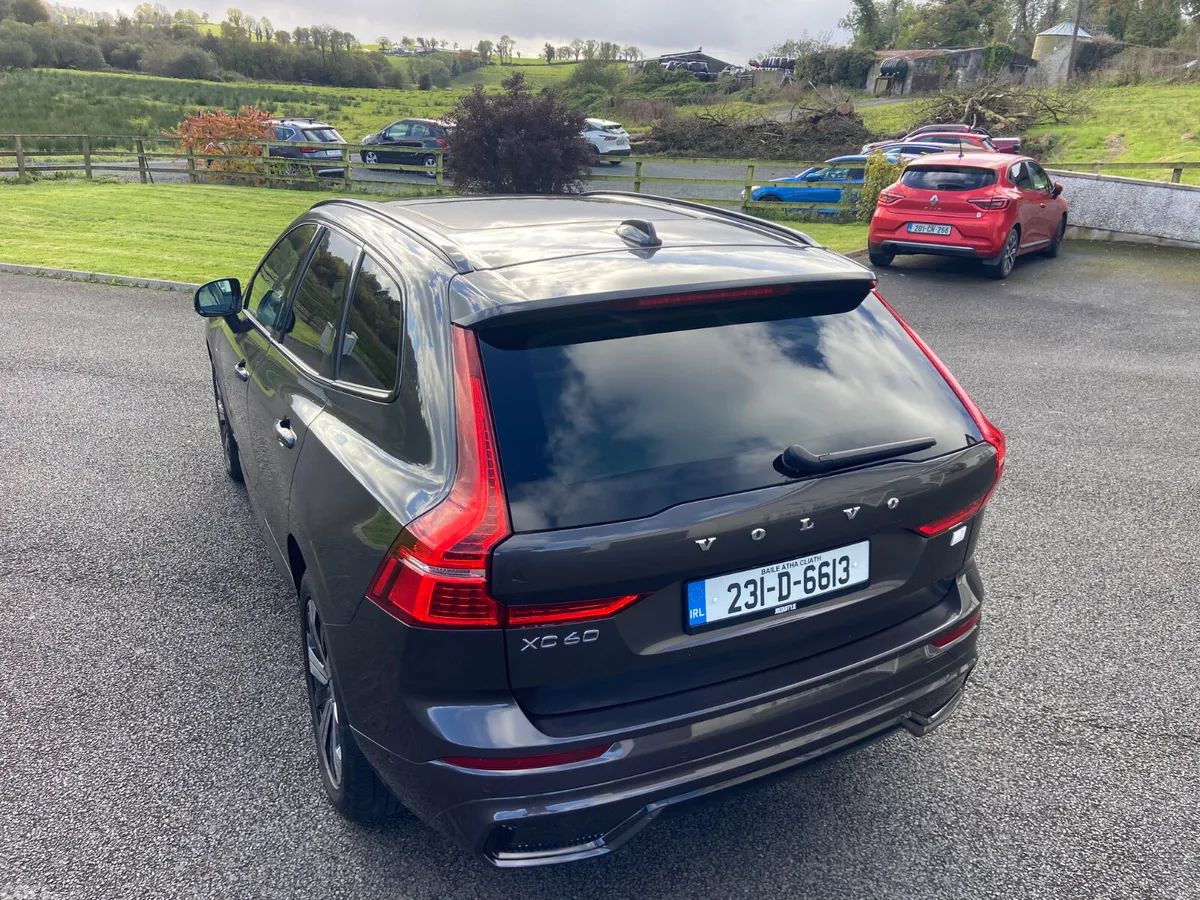 Volvo XC60 SUV, Petrol Plug-in Hybrid, 2023, Grey