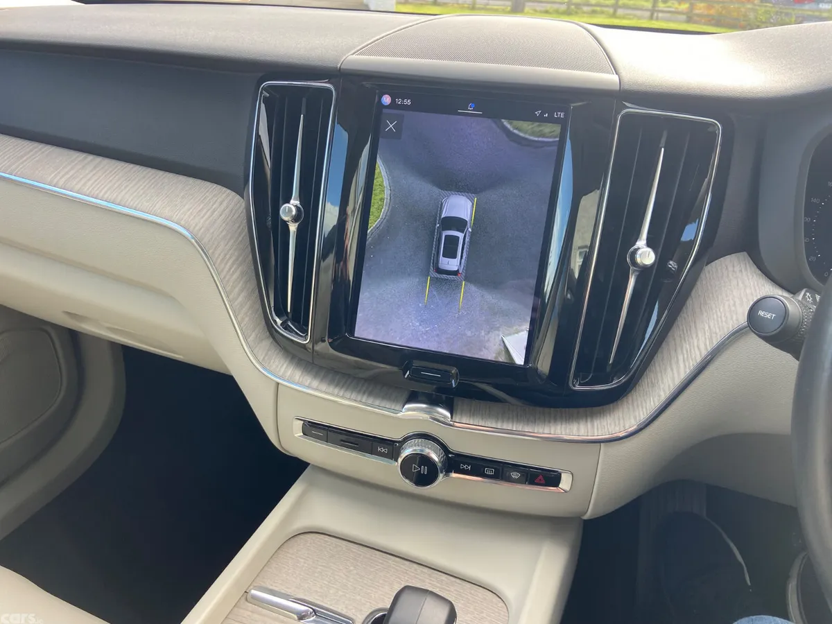 Volvo XC60 SUV, Petrol Plug-in Hybrid, 2023, Grey