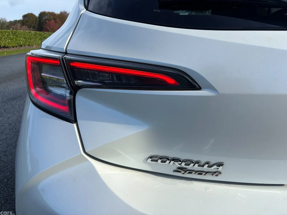 Toyota Corolla Hatchback, Petrol Hybrid, 2019, White