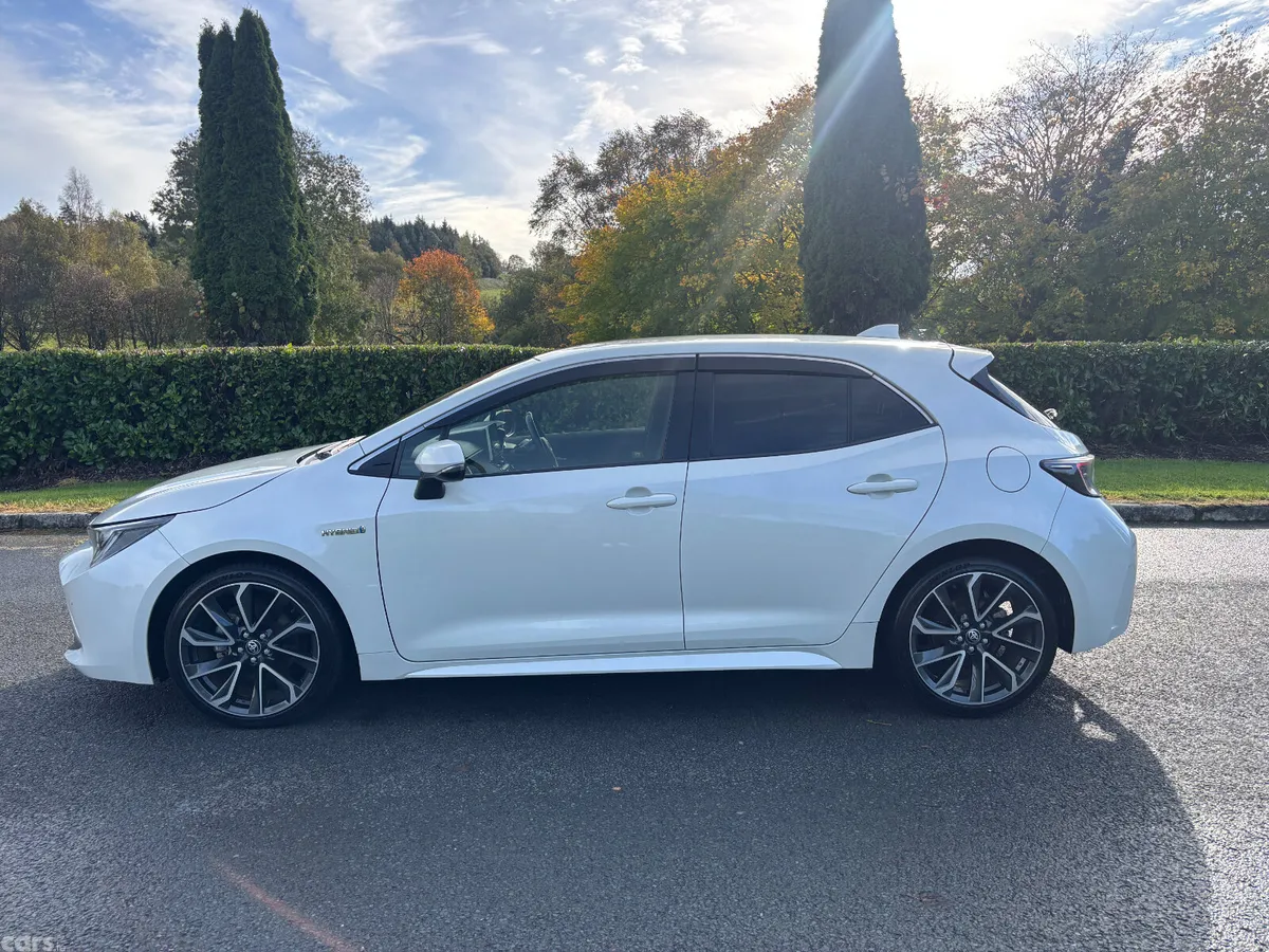 Toyota Corolla Hatchback, Petrol Hybrid, 2019, White