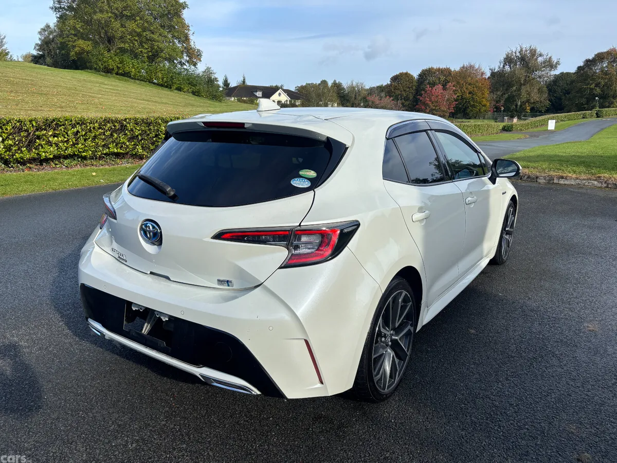 Toyota Corolla Hatchback, Petrol Hybrid, 2019, White