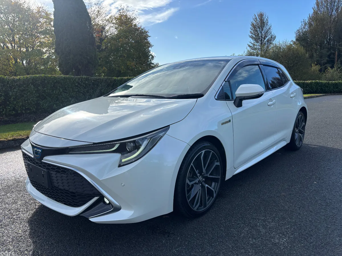 Toyota Corolla Hatchback, Petrol Hybrid, 2019, White