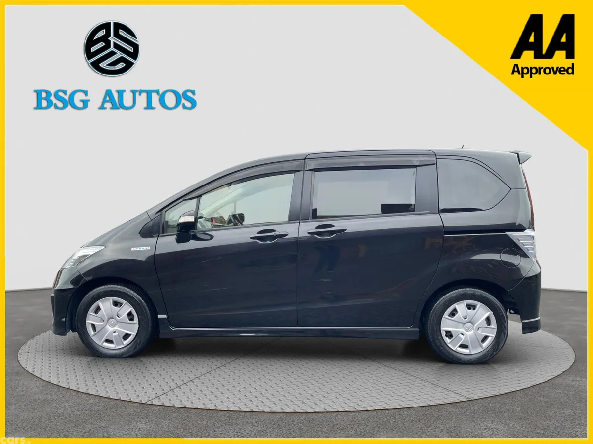 Honda Freed MPV, Petrol Hybrid, 2014, Black
