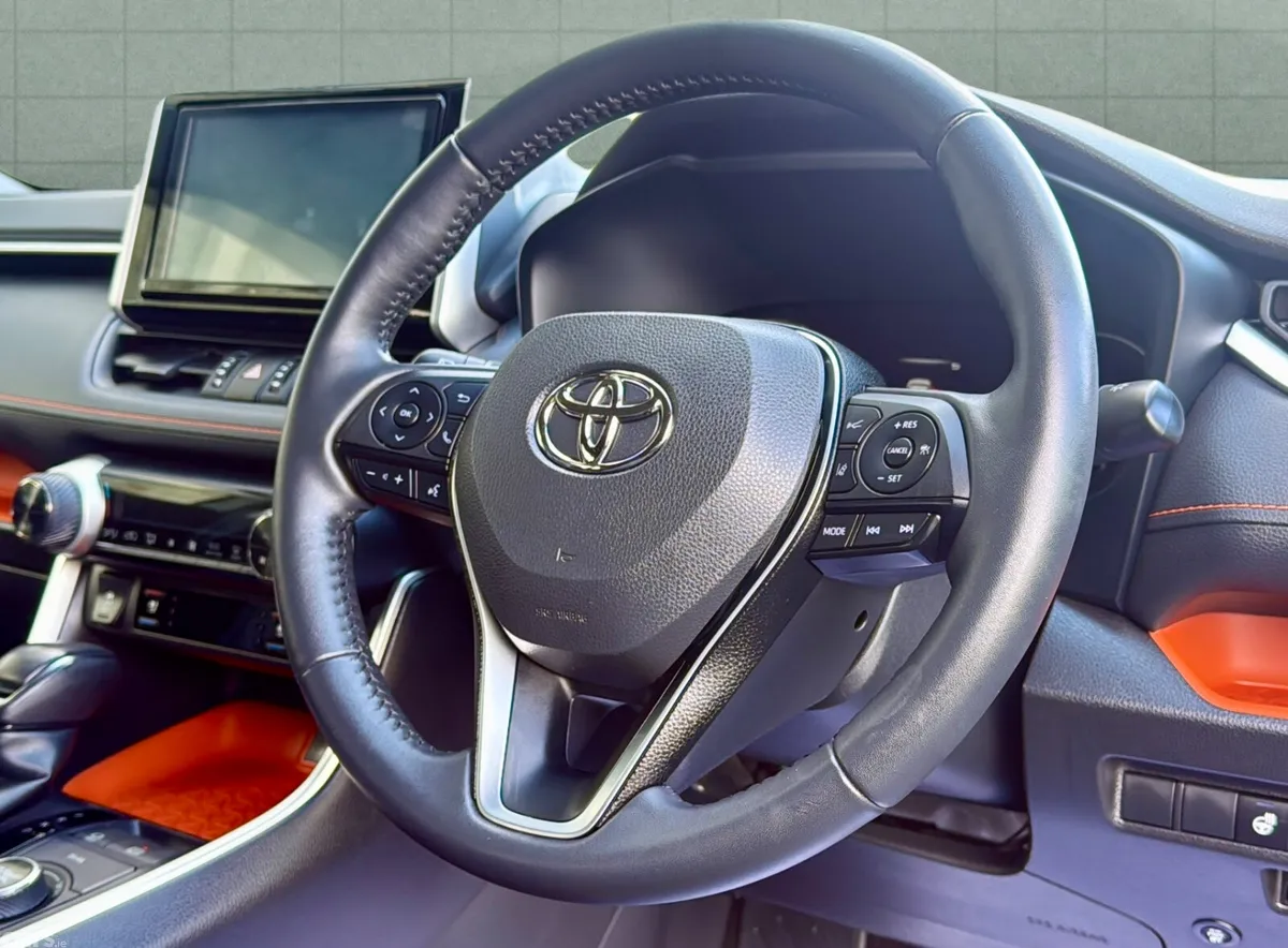 Toyota RAV4 SUV, Petrol Hybrid, 2022, Grey