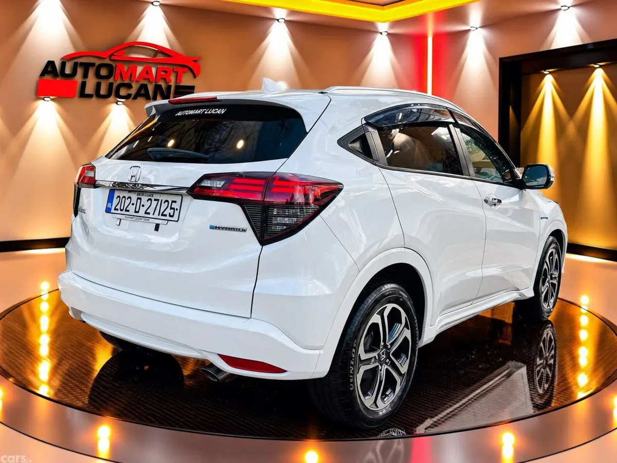 Honda Vezel Estate, Petrol Hybrid, 2020, White