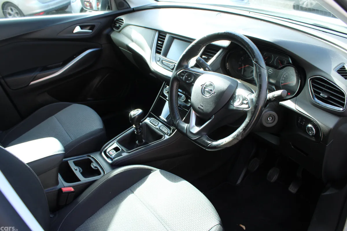 Opel Grandland X SUV, Petrol, 2020, White