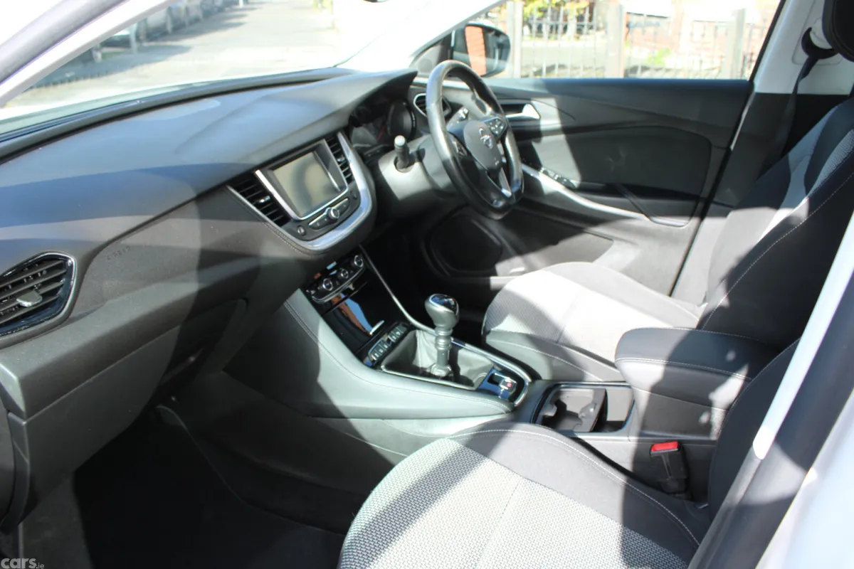 Opel Grandland X SUV, Petrol, 2020, White