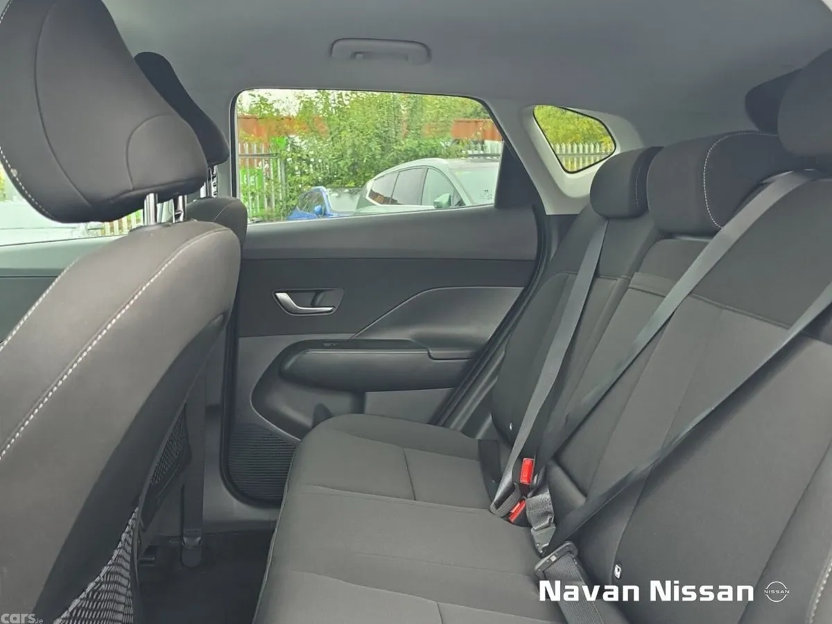 Hyundai KONA MPV, Petrol Hybrid, 2026, White