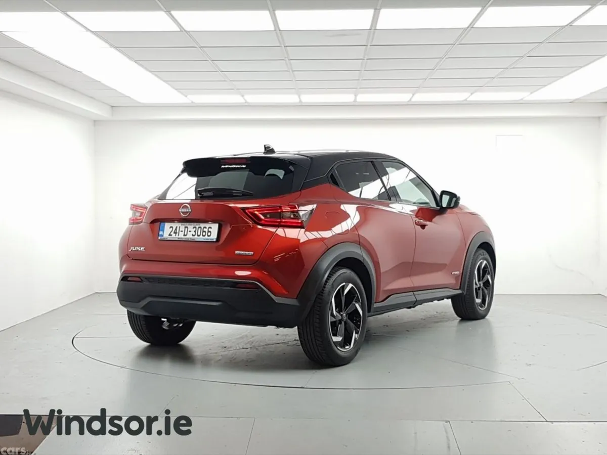 Nissan Juke SUV, Petrol Hybrid, 2024, Red
