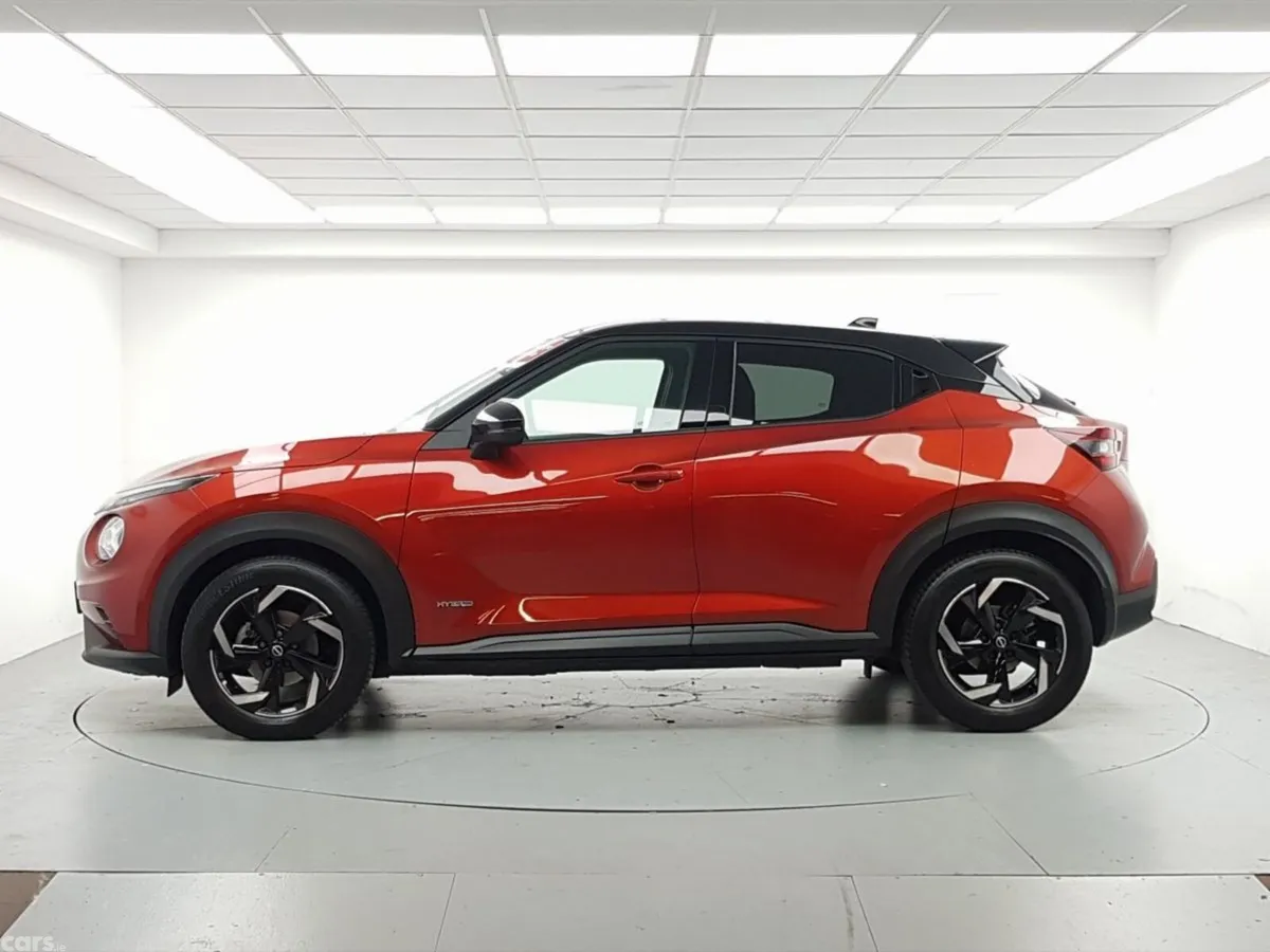 Nissan Juke SUV, Petrol Hybrid, 2024, Red