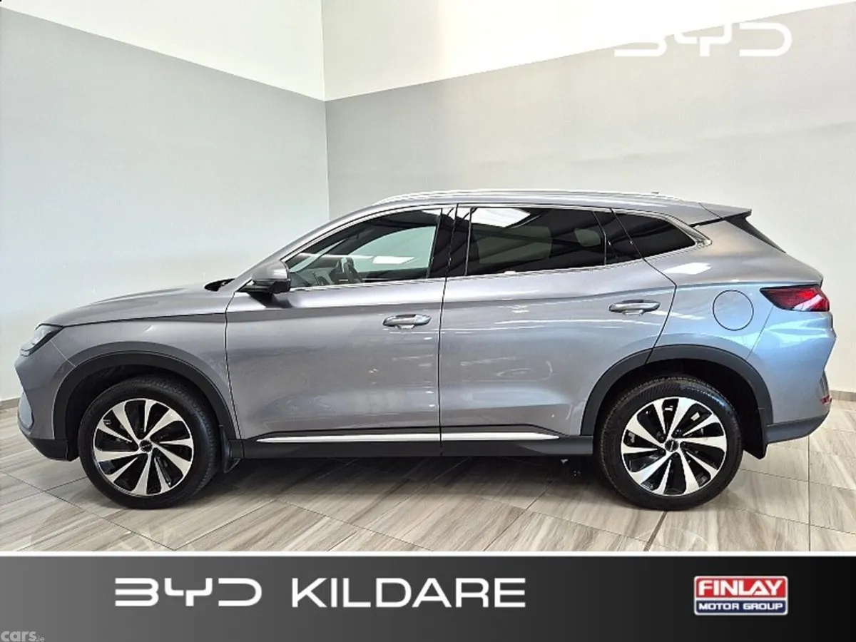 BYD SEAL U Hatchback, Petrol Plug-in Hybrid, 2025, Grey
