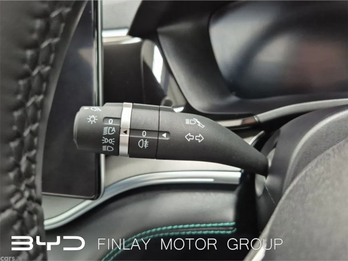 BYD SEAL U Hatchback, Petrol Plug-in Hybrid, 2025, Grey