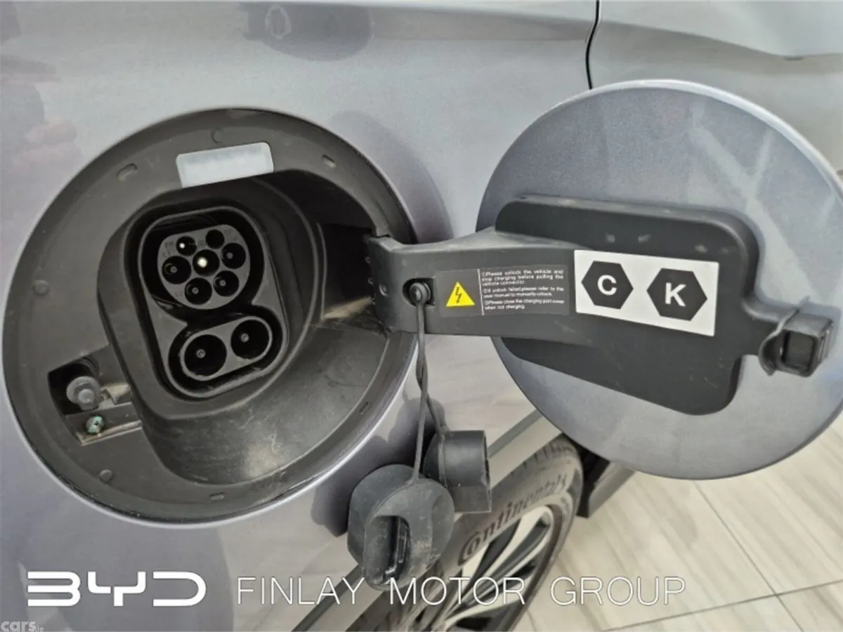 BYD SEAL U Hatchback, Petrol Plug-in Hybrid, 2025, Grey