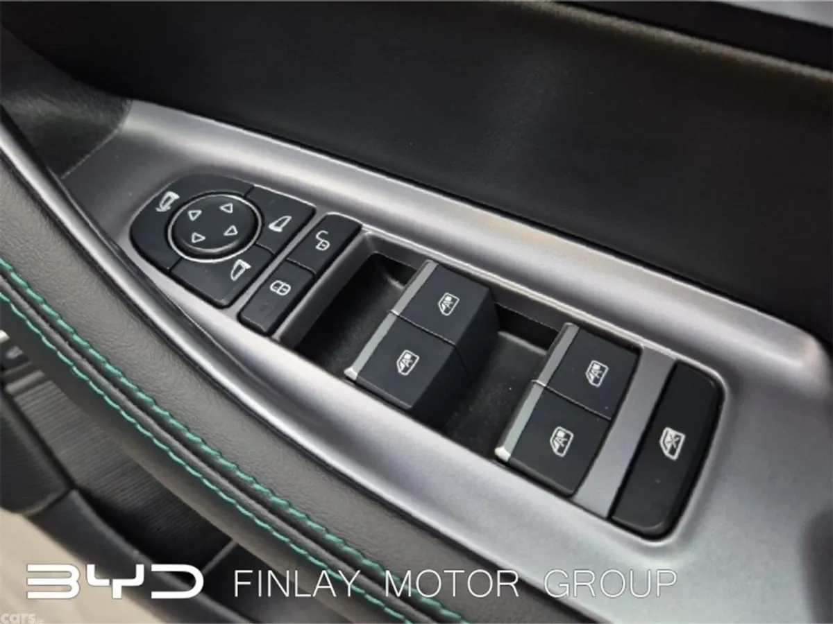 BYD SEAL U Hatchback, Petrol Plug-in Hybrid, 2025, Grey