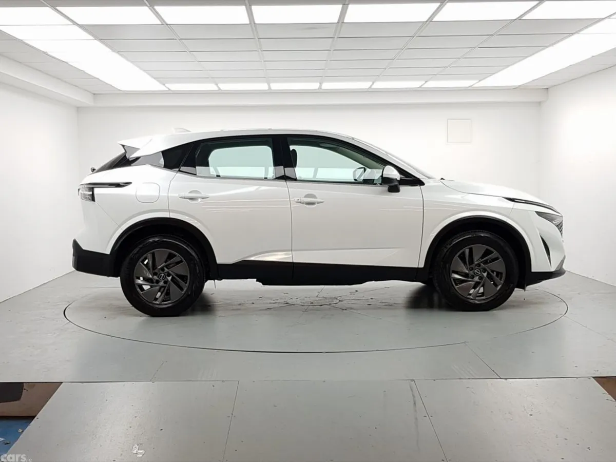 Nissan Qashqai MPV, Petrol, 2026, White