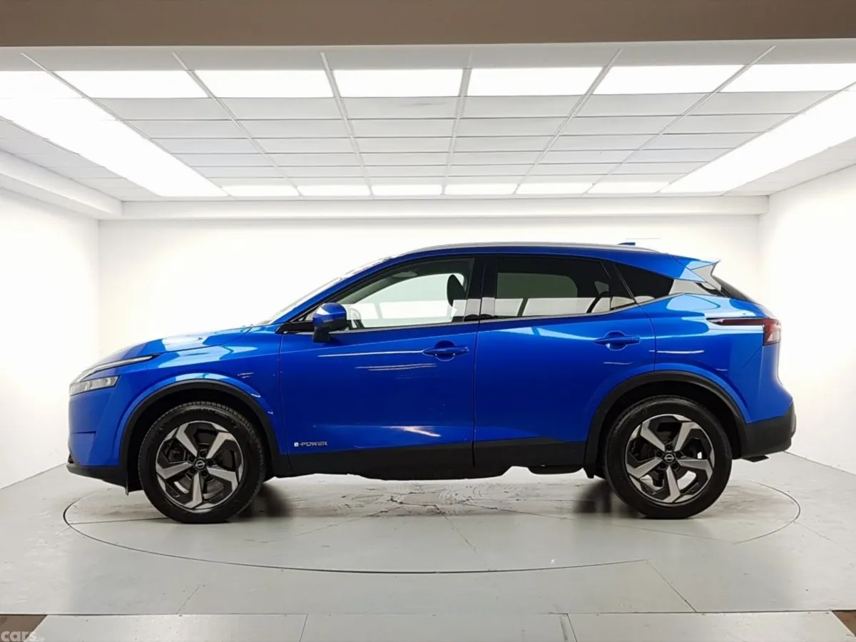 Nissan Qashqai MPV, Petrol, 2023, Blue