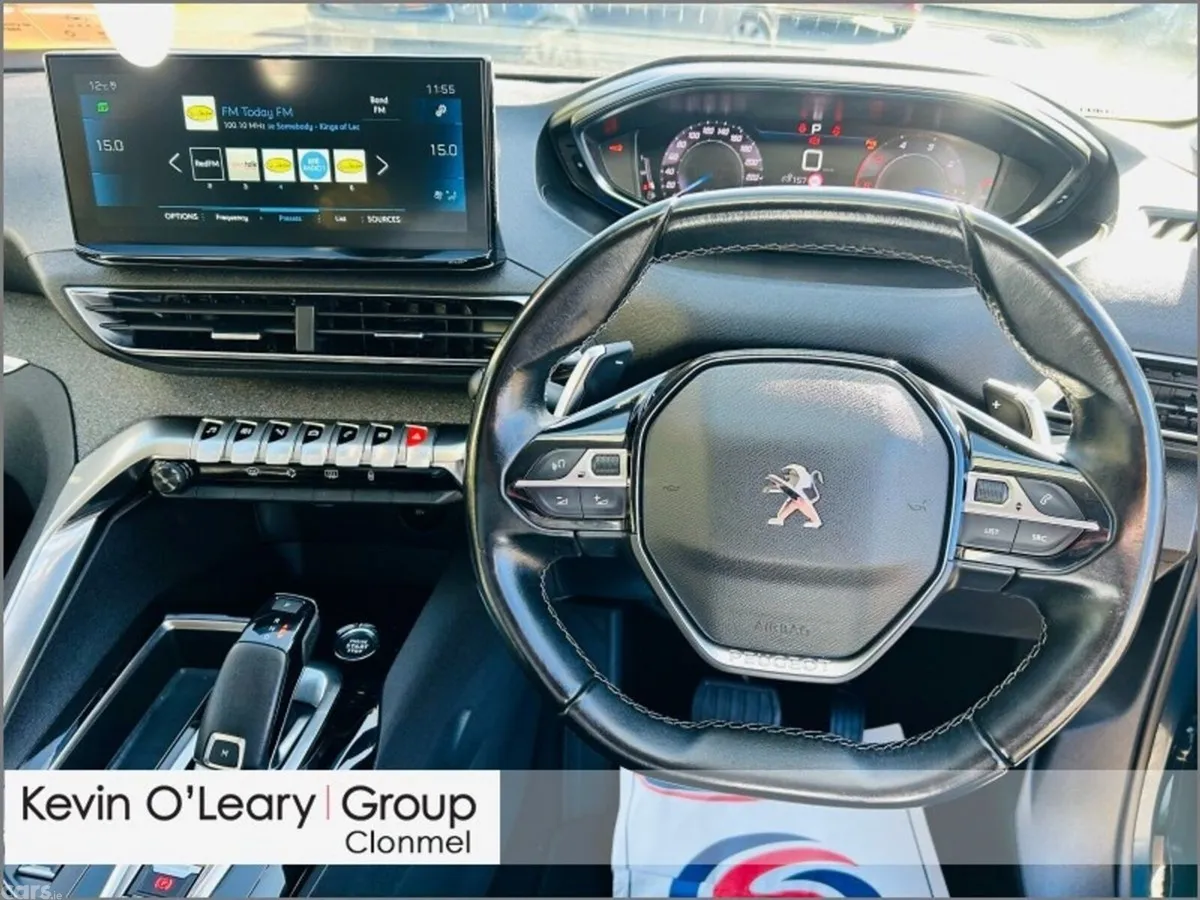 Peugeot 5008 MPV, Diesel, 2022, Blue