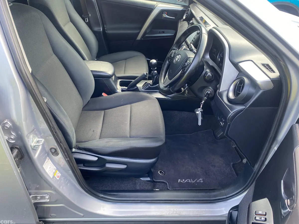 Toyota RAV4 SUV, Diesel, 2017, Grey