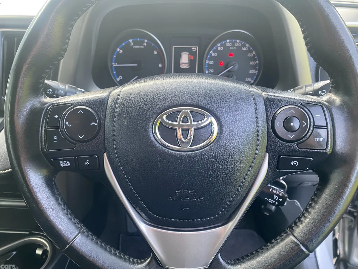 Toyota RAV4 SUV, Diesel, 2017, Grey