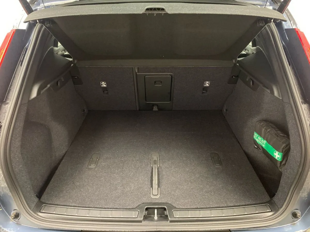 Volvo EX40 Estate, Electric, 2026, Blue