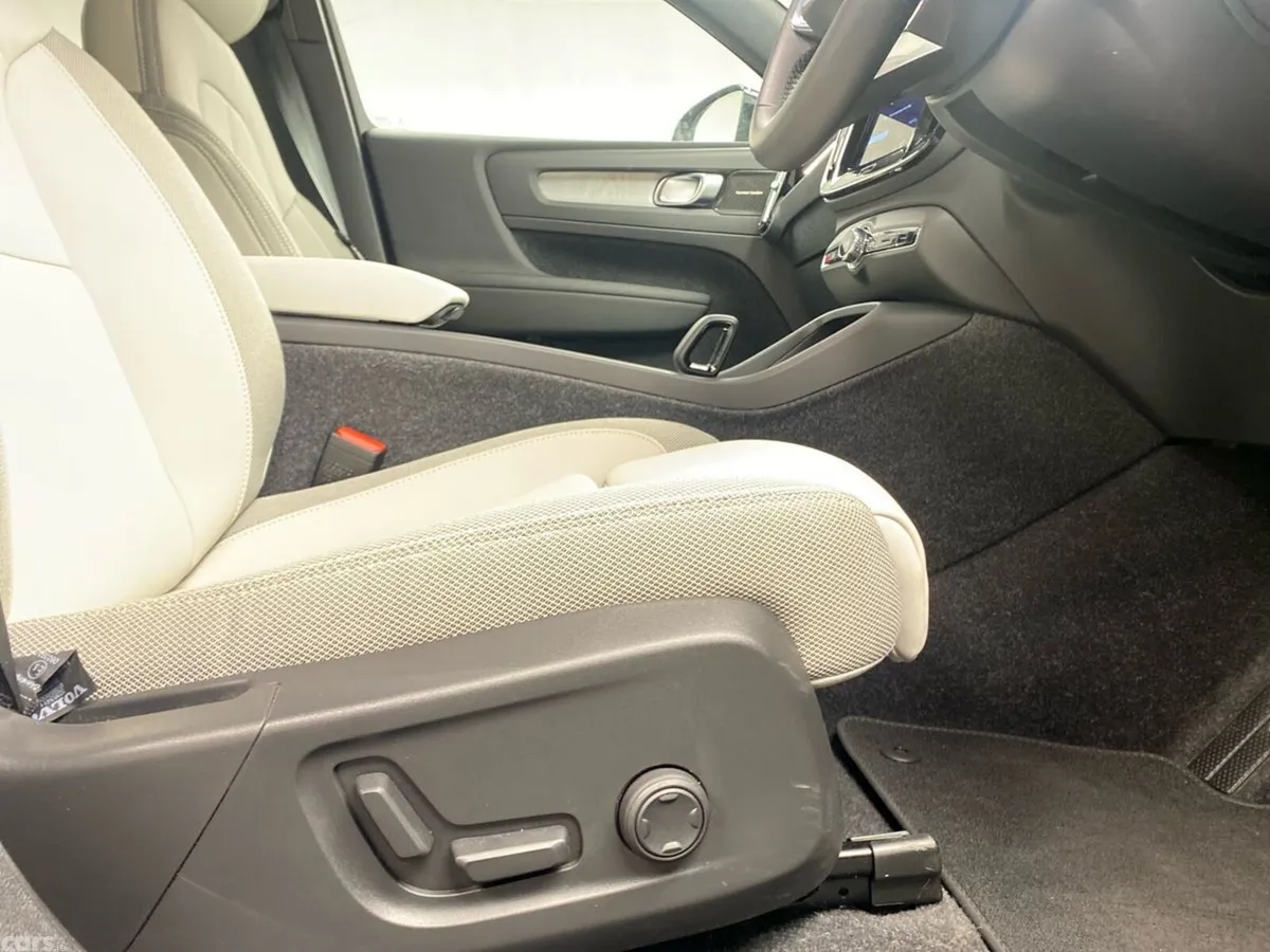 Volvo EX40 Estate, Electric, 2026, Blue
