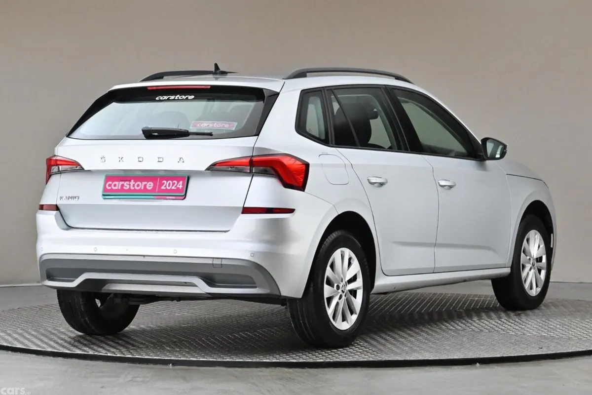 Skoda Kamiq Hatchback, Petrol, 2024, Silver