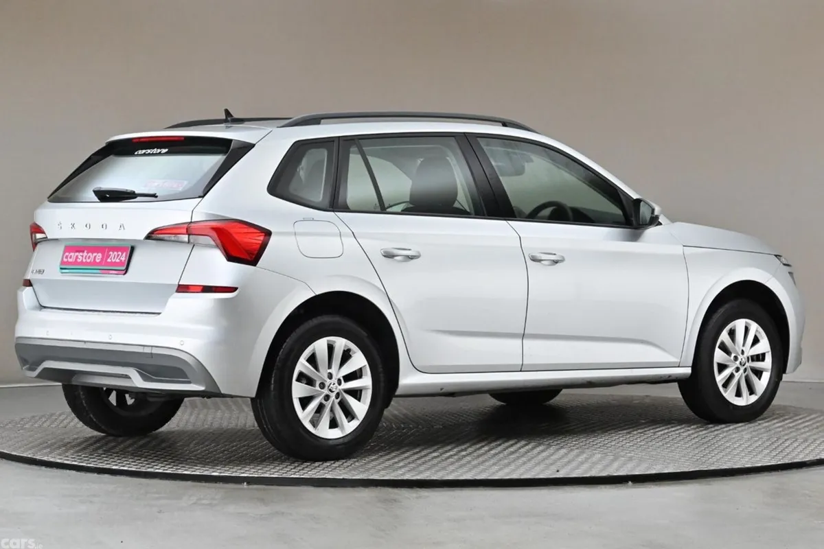 Skoda Kamiq Hatchback, Petrol, 2024, Silver