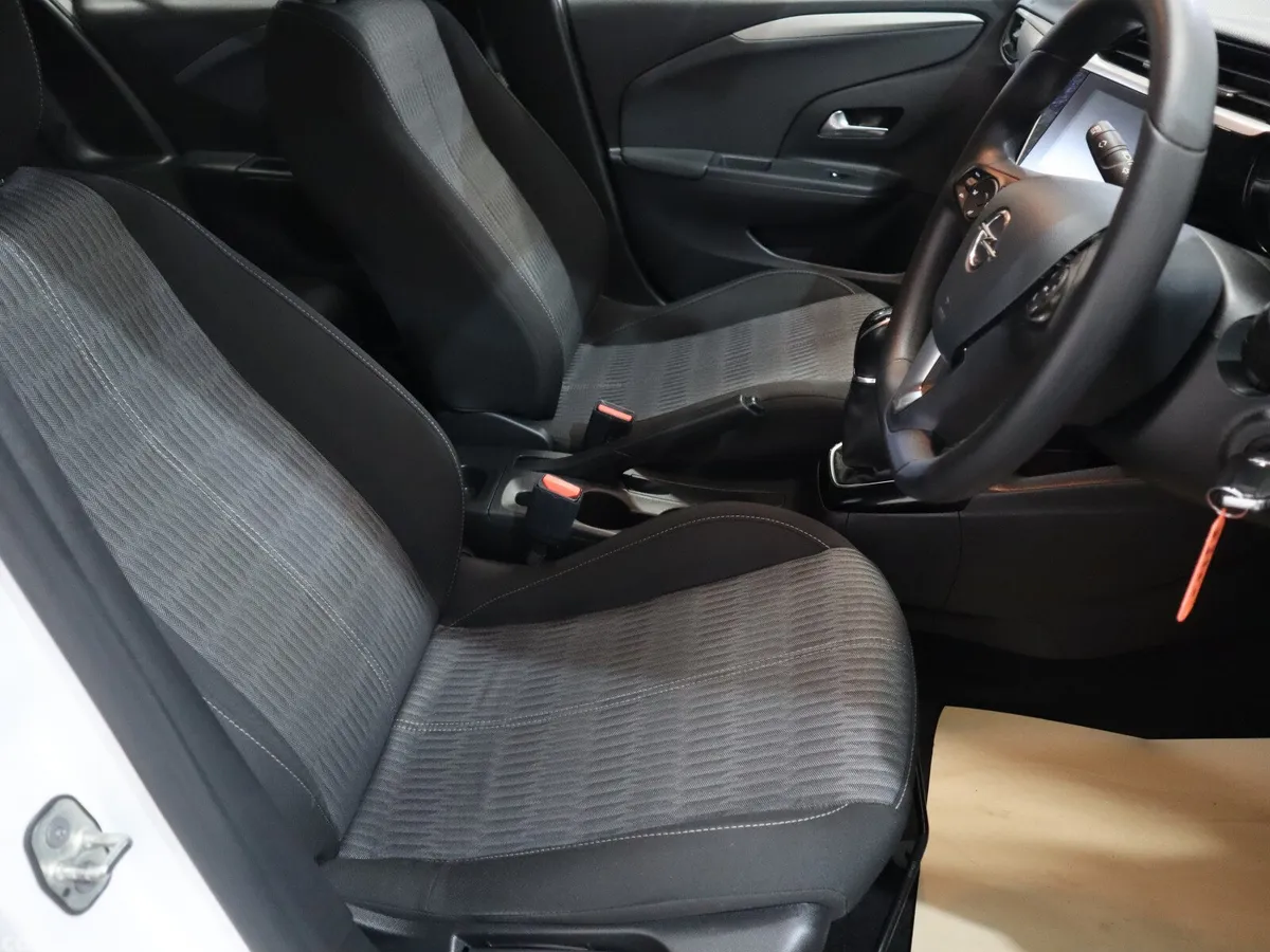 Opel Corsa Hatchback, Petrol, 2023, White