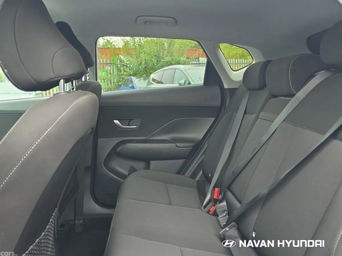 Hyundai KONA MPV, Petrol Hybrid, 2026, White