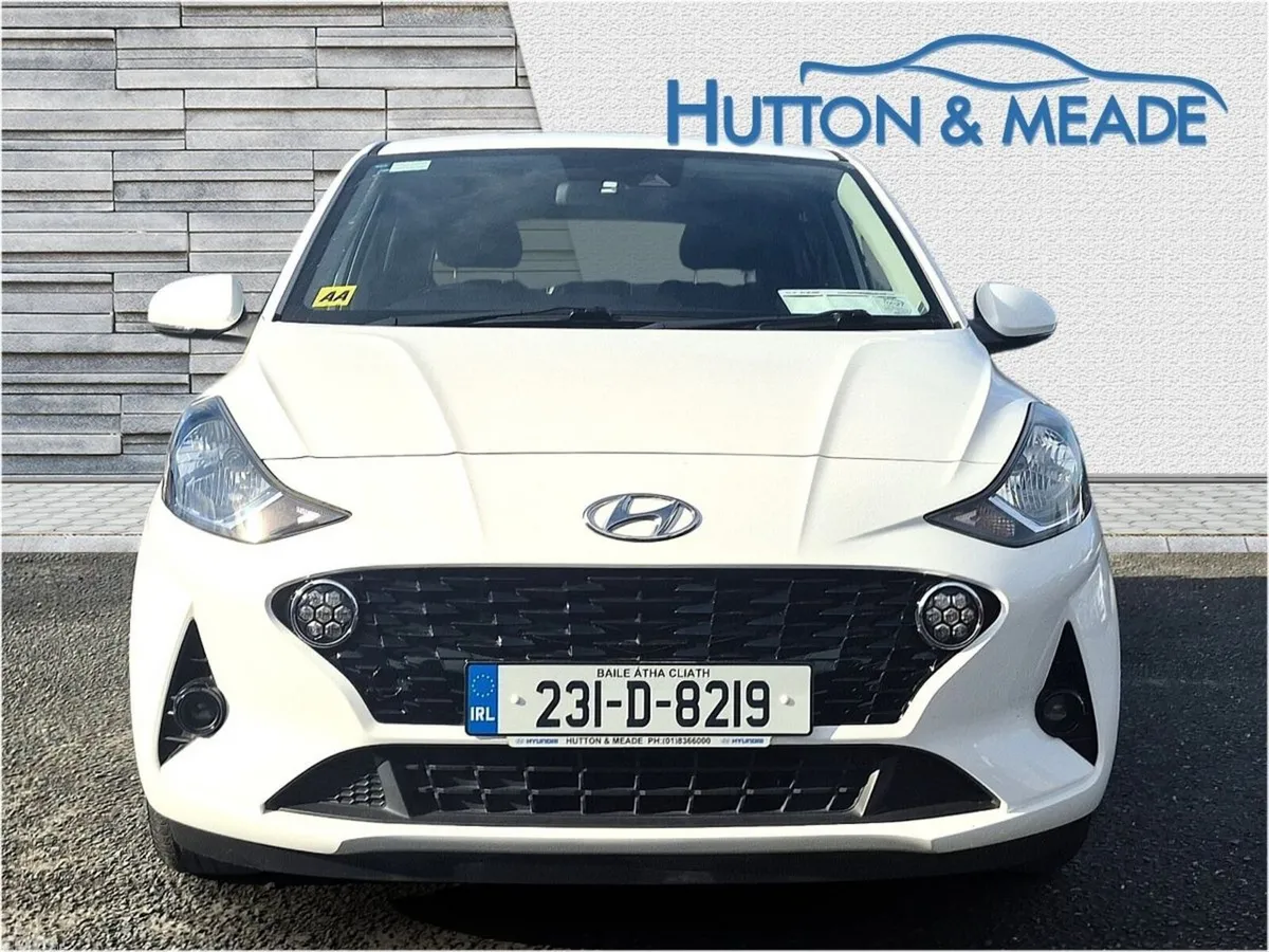 Hyundai i10 Hatchback, Petrol, 2023, White