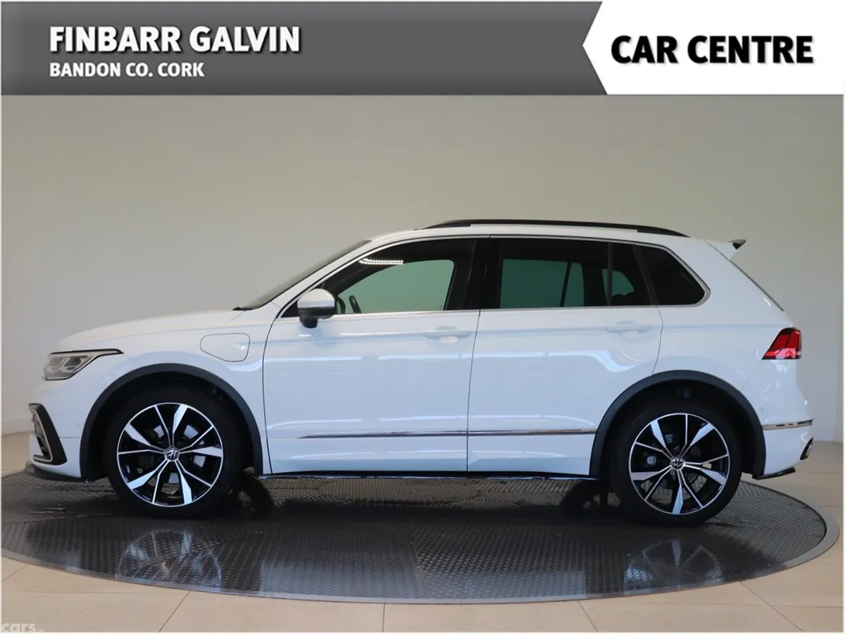 Volkswagen Tiguan SUV, Petrol Plug-in Hybrid, 2023, White