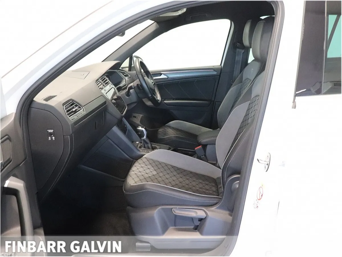 Volkswagen Tiguan SUV, Petrol Plug-in Hybrid, 2023, White