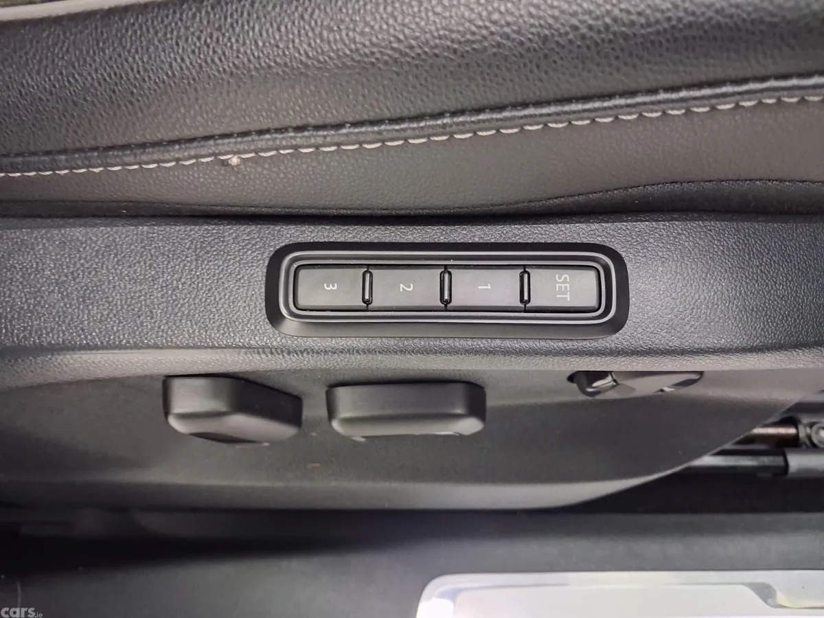 Volkswagen Tiguan Estate, Diesel, 2019, Black