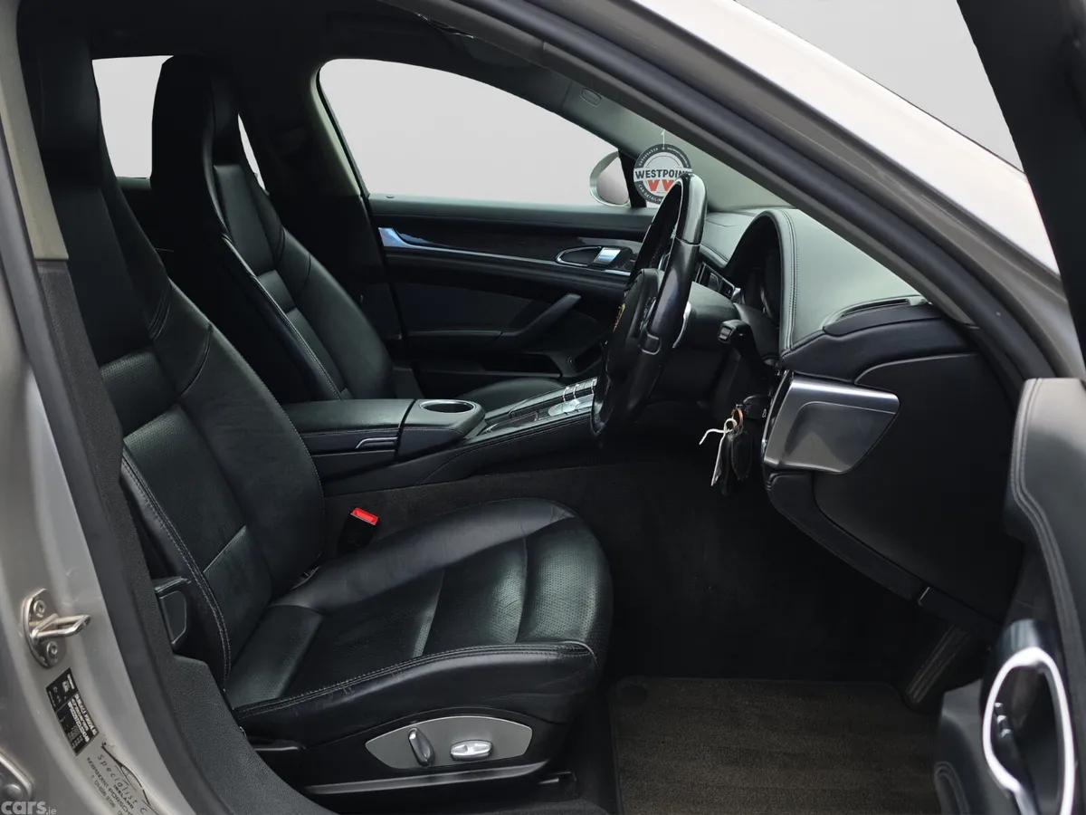 Porsche Panamera Hatchback, Diesel, 2012, Silver