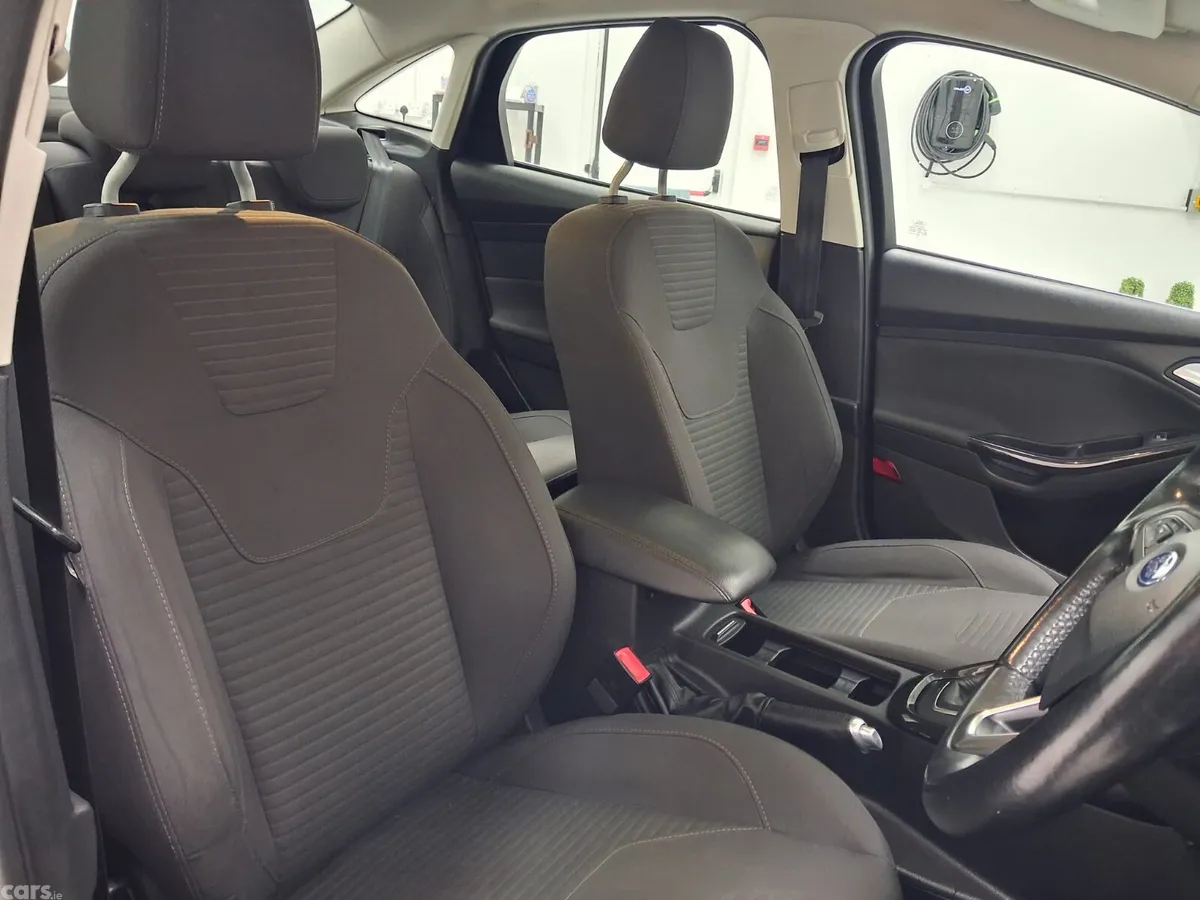 Ford Focus Saloon, Diesel, 2018, Blue