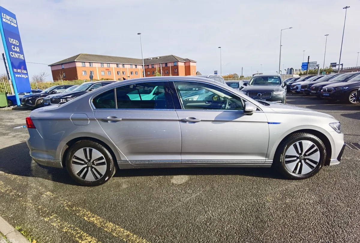 Volkswagen Passat Saloon, Petrol Plug-in Hybrid, 2021, Grey