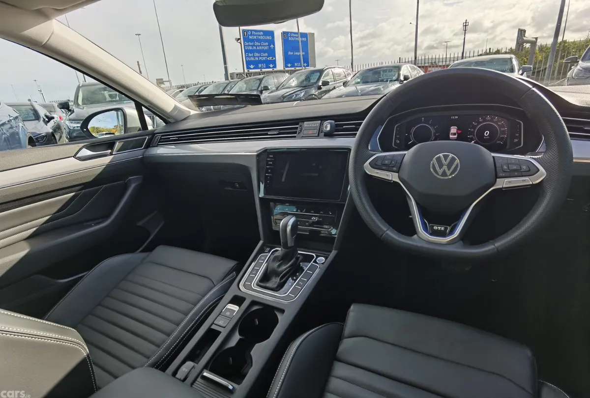 Volkswagen Passat Saloon, Petrol Plug-in Hybrid, 2021, Grey