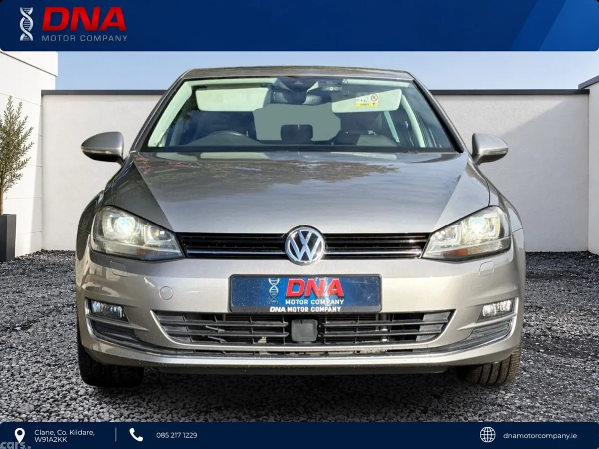 Volkswagen Golf Hatchback, Petrol, 2017, Silver