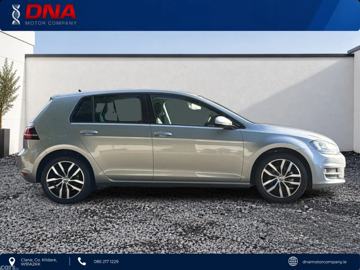 Volkswagen Golf Hatchback, Petrol, 2017, Silver